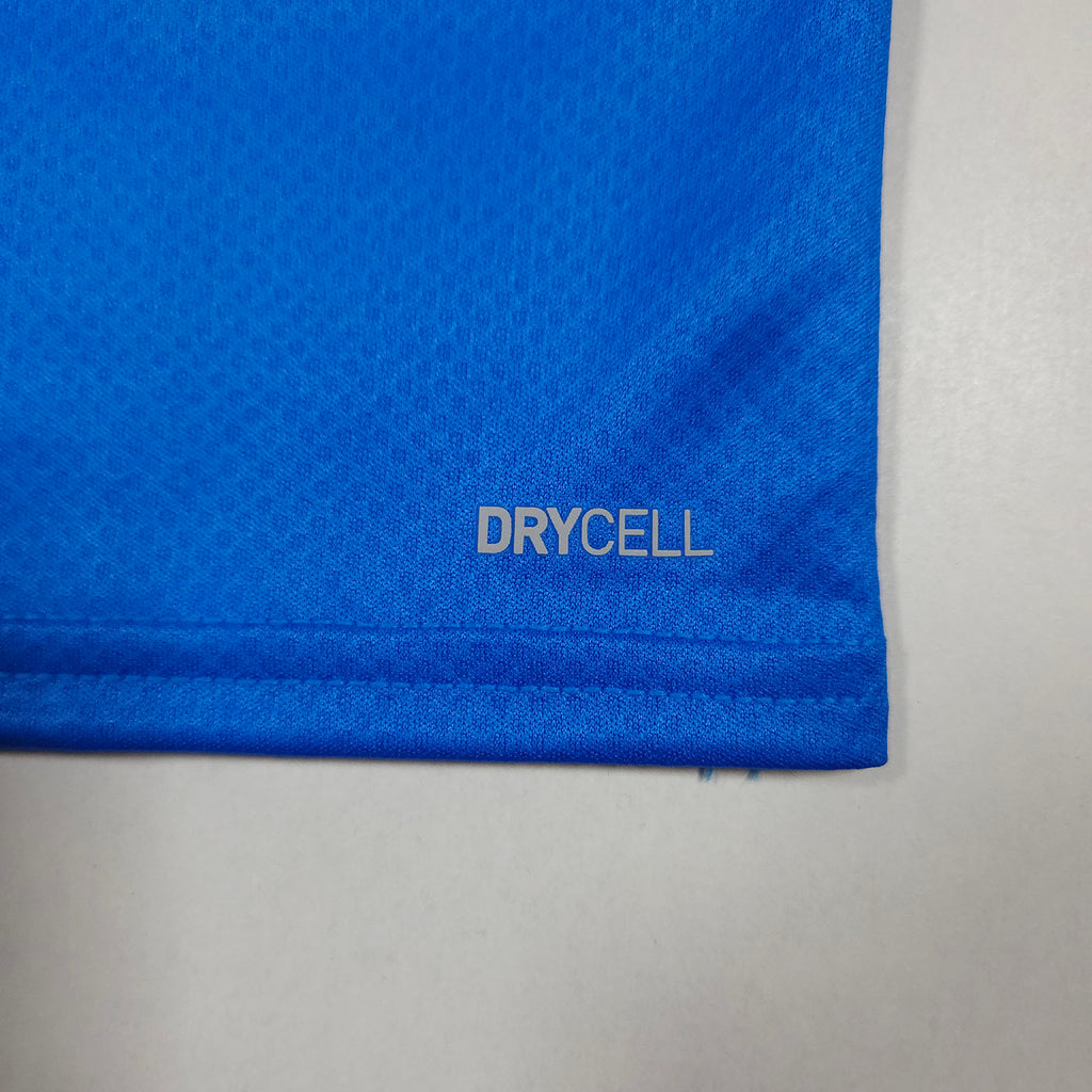 Italy Home Shirt 2022 detailed view 3