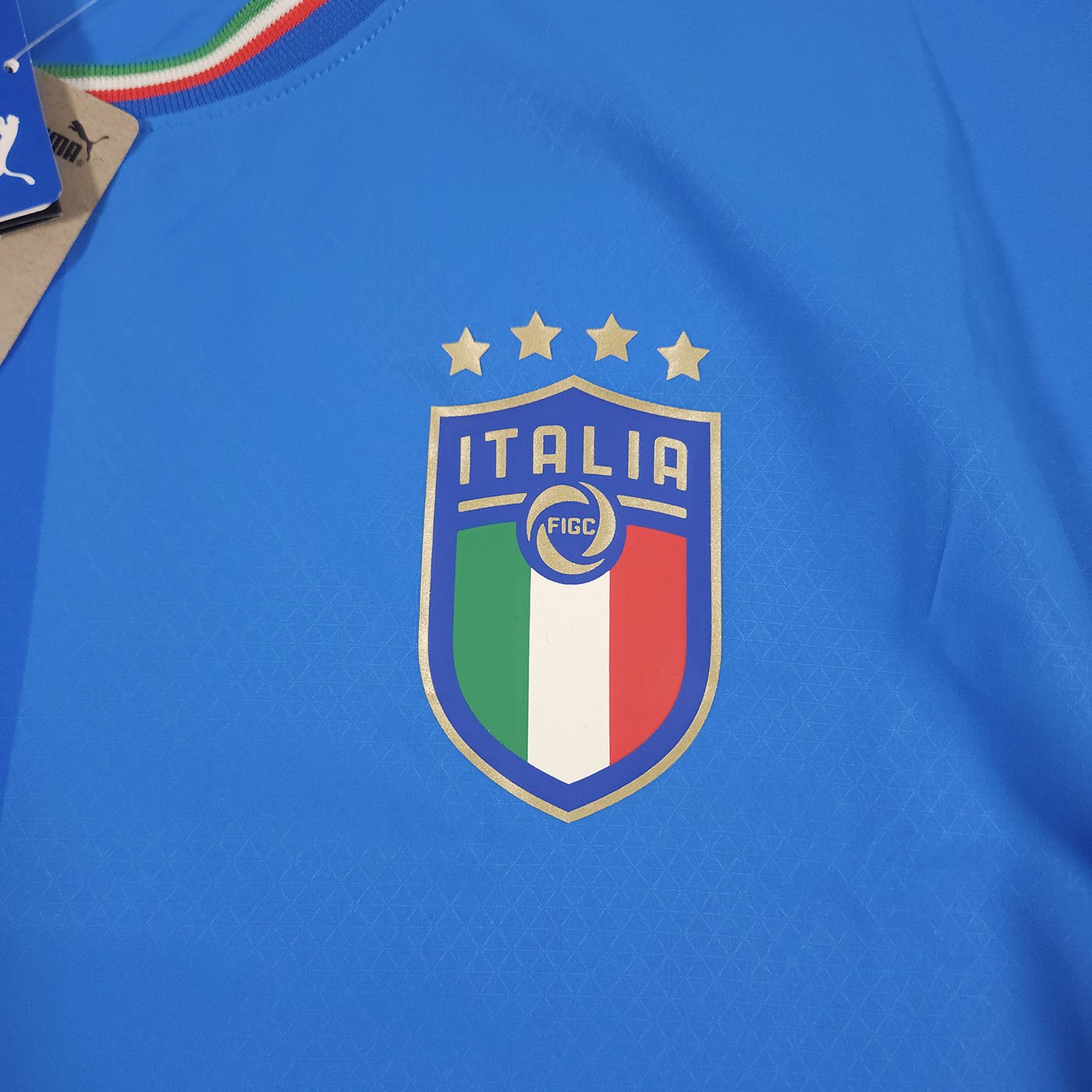 Italy Home Shirt 2022 – Authentic detailed view 1