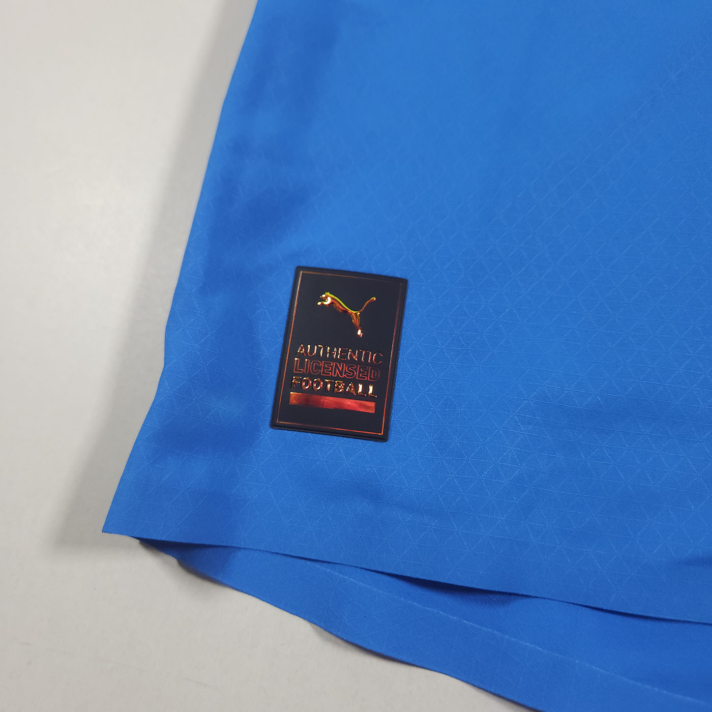 Italy Home Shirt 2022 – Authentic detailed view 4