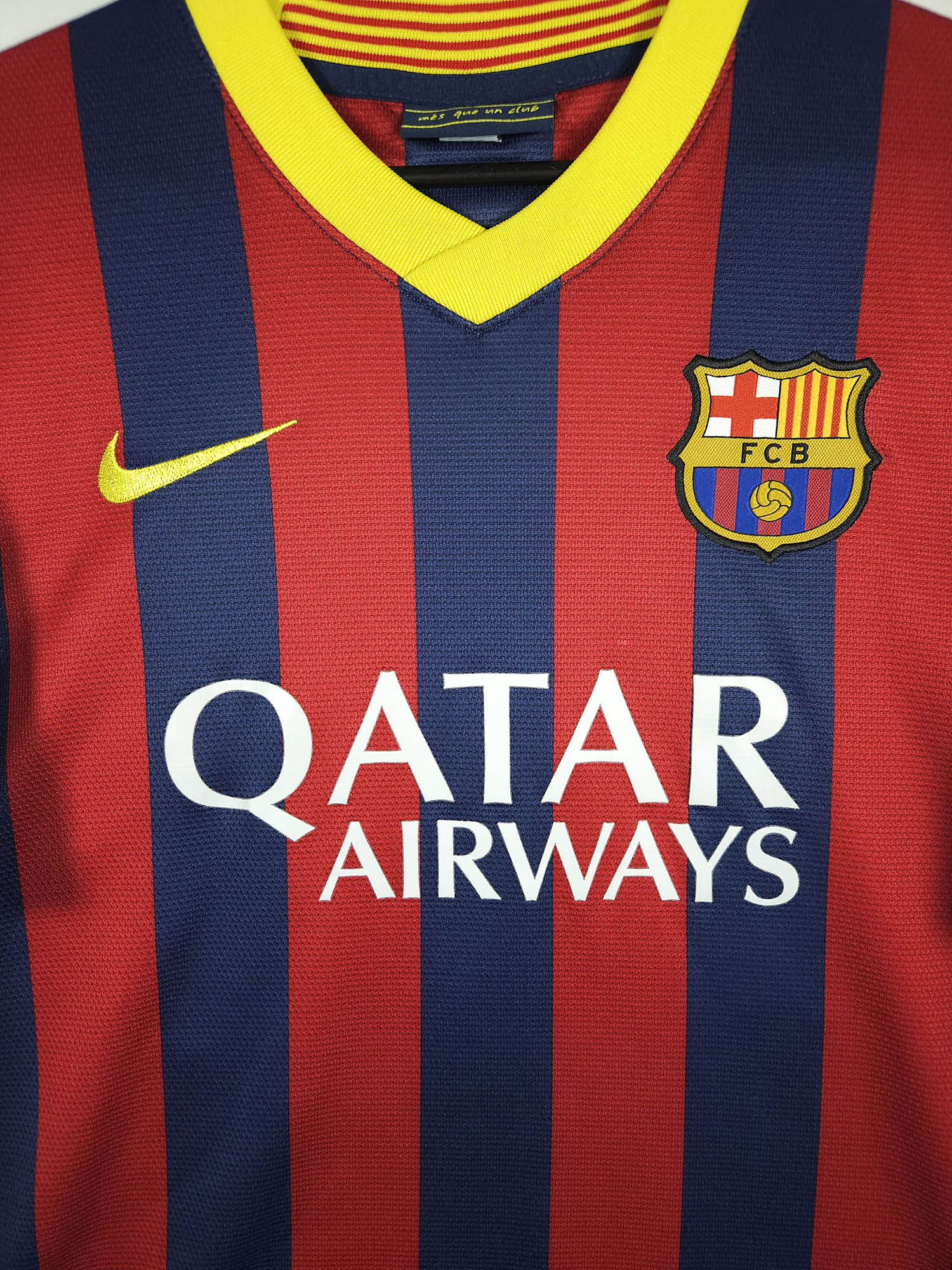 2013-14 Barcelona Home Shirt Neymar Jr. #11