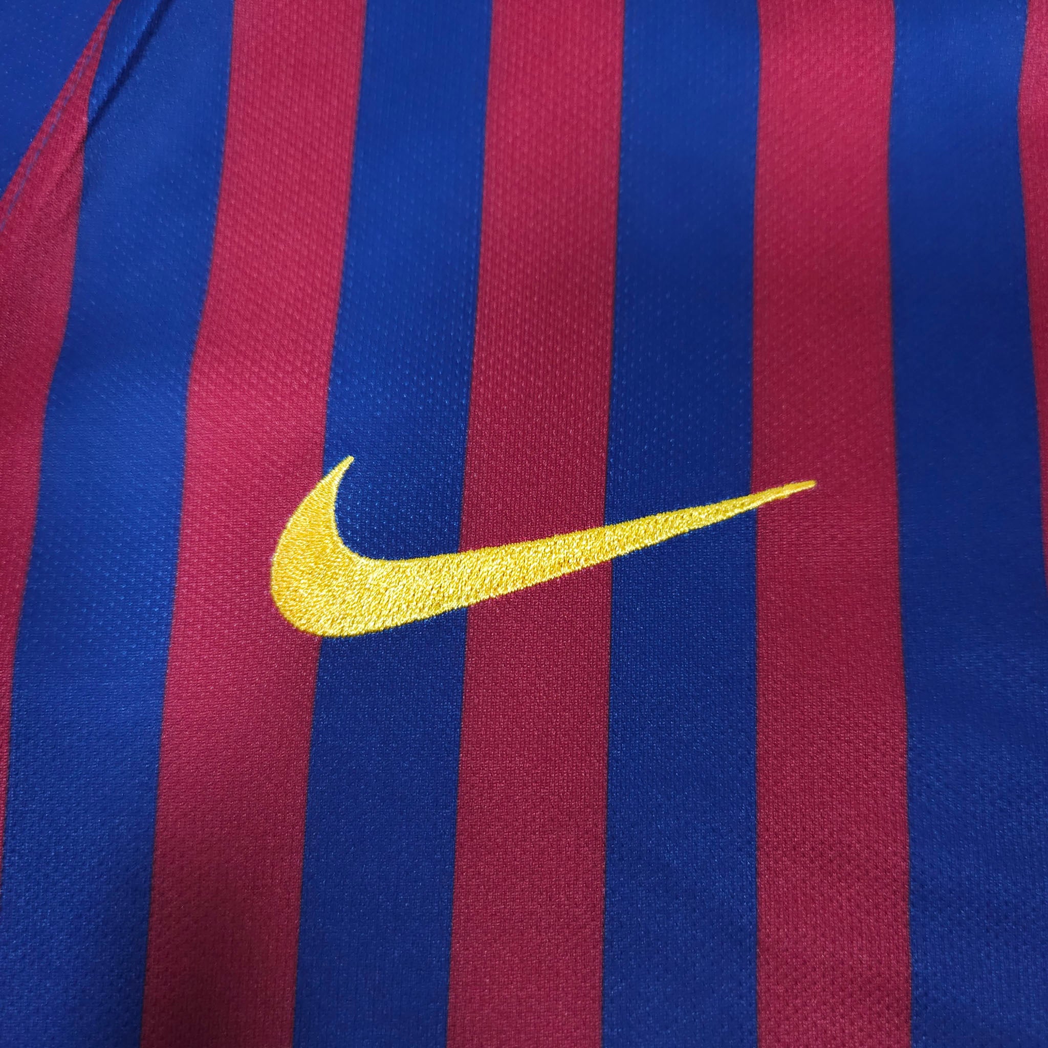 Barcelona Home Shirt 2018-19 – Messi #10 detailed view 4