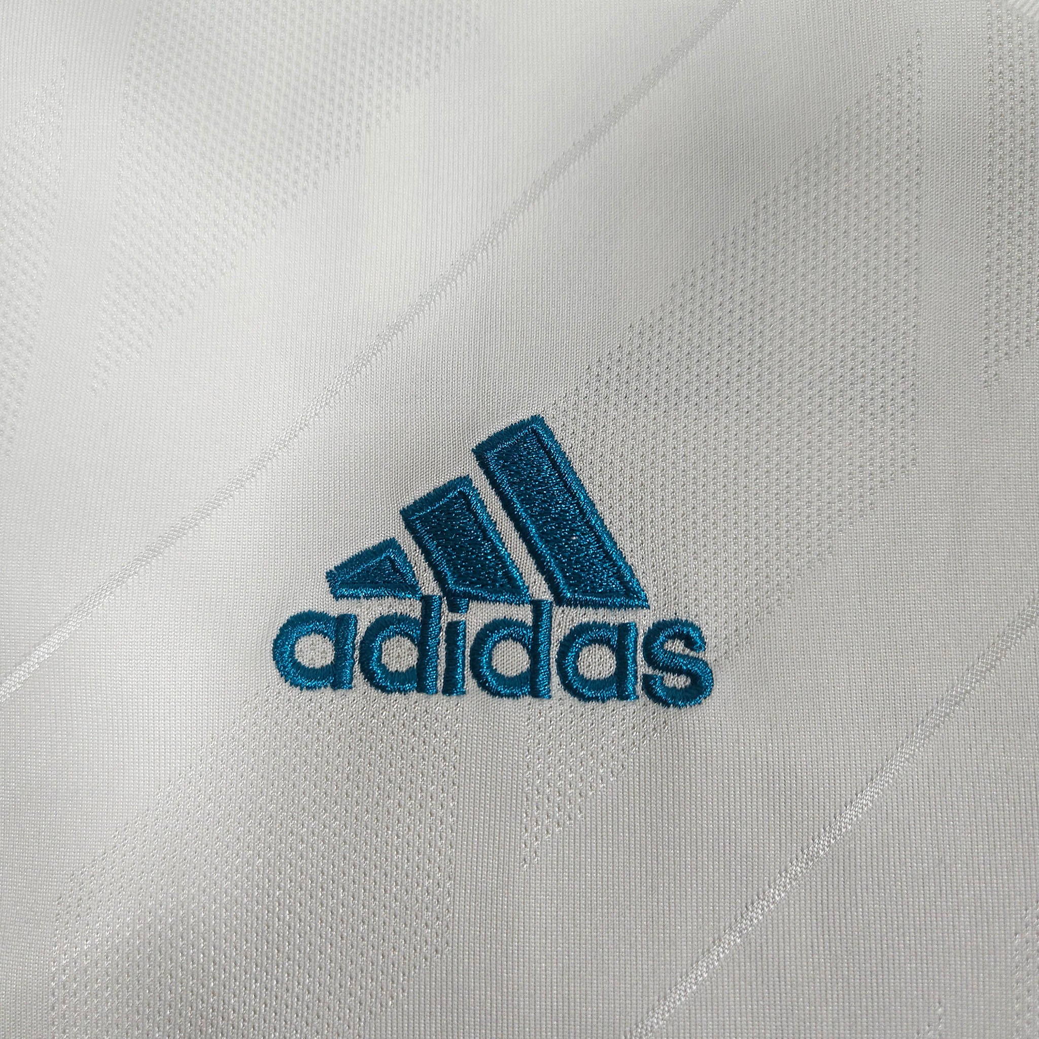 Real Madrid Home Shirt 2017-18 – Ronaldo #7 detailed view 3