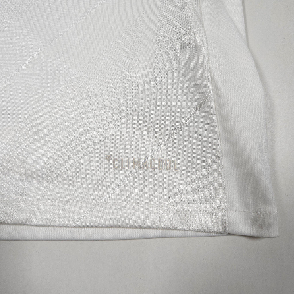 Real Madrid Home Shirt 2017-18 – Ronaldo #7 detailed view 4