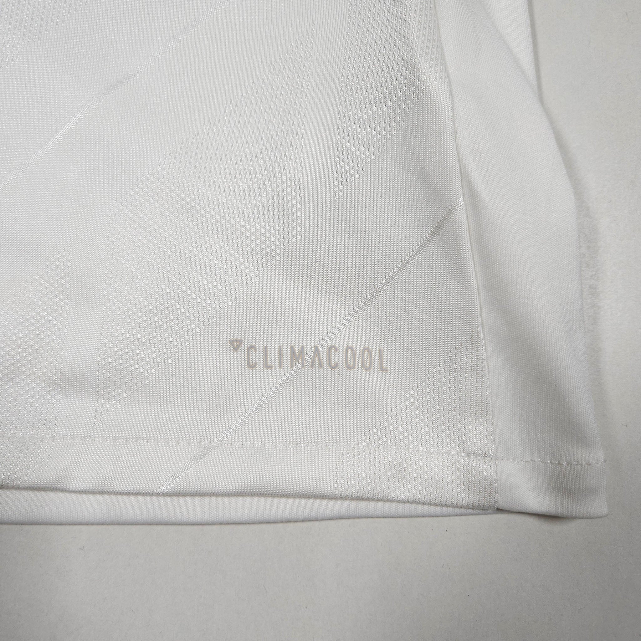 Real Madrid Home Shirt 2017-18 – Ronaldo #7 detailed view 4