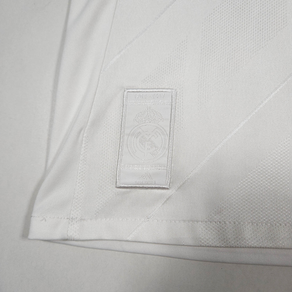 Real Madrid Home Shirt 2017-18 – Ronaldo #7 detailed view 5