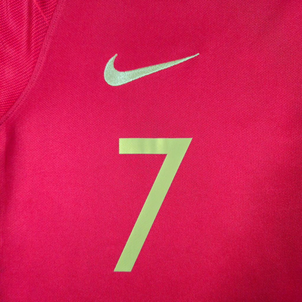 Portugal Home Shirt 2018-19 – Ronaldo #7 detailed view 2