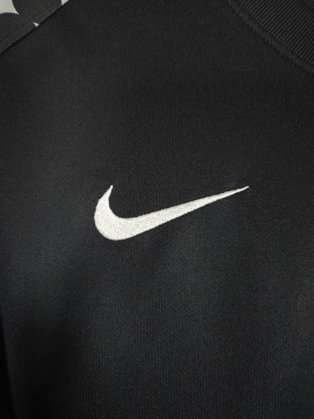 2010 Netherlands Longsleeve Authentic GK Shirt