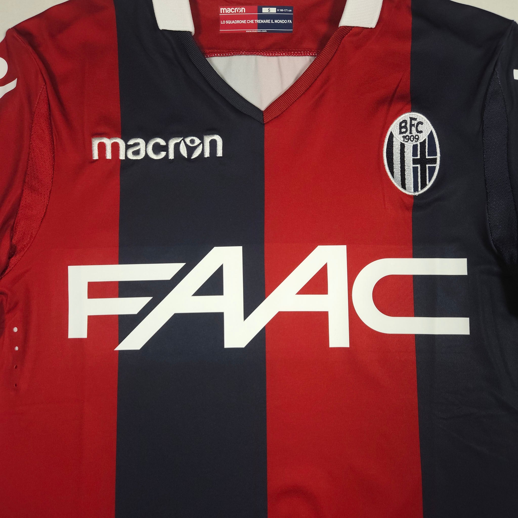 Bologna Home Shirt 2017-18 detailed view 1