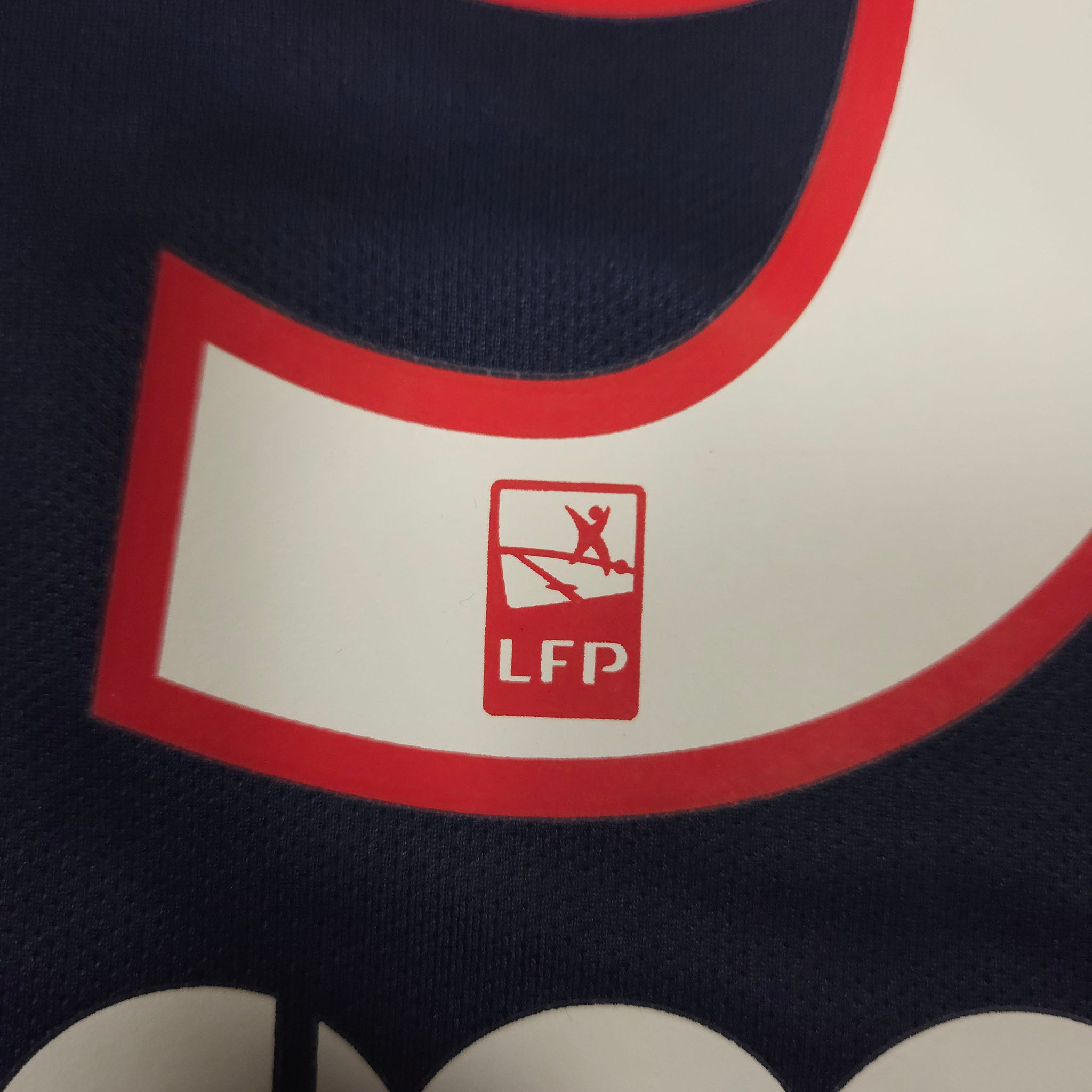Paris Saint-Germain Home Shirt 2017-18 – Mbappé #29 detailed view 9