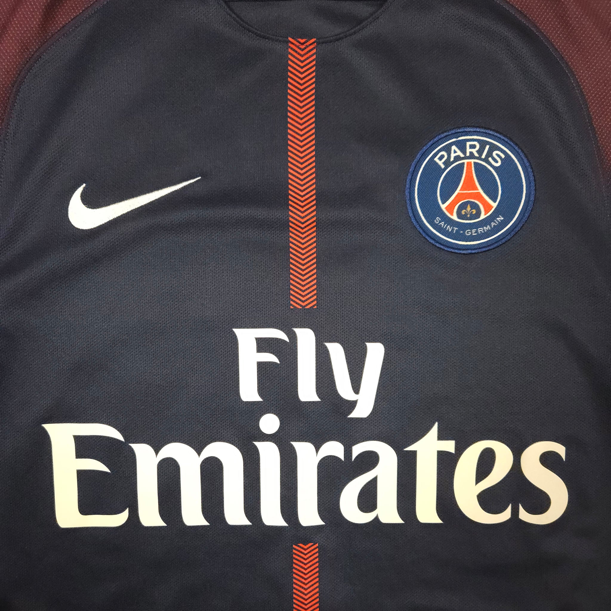 Paris Saint-Germain Home Shirt 2017-18 – Mbappé #29 detailed view 2