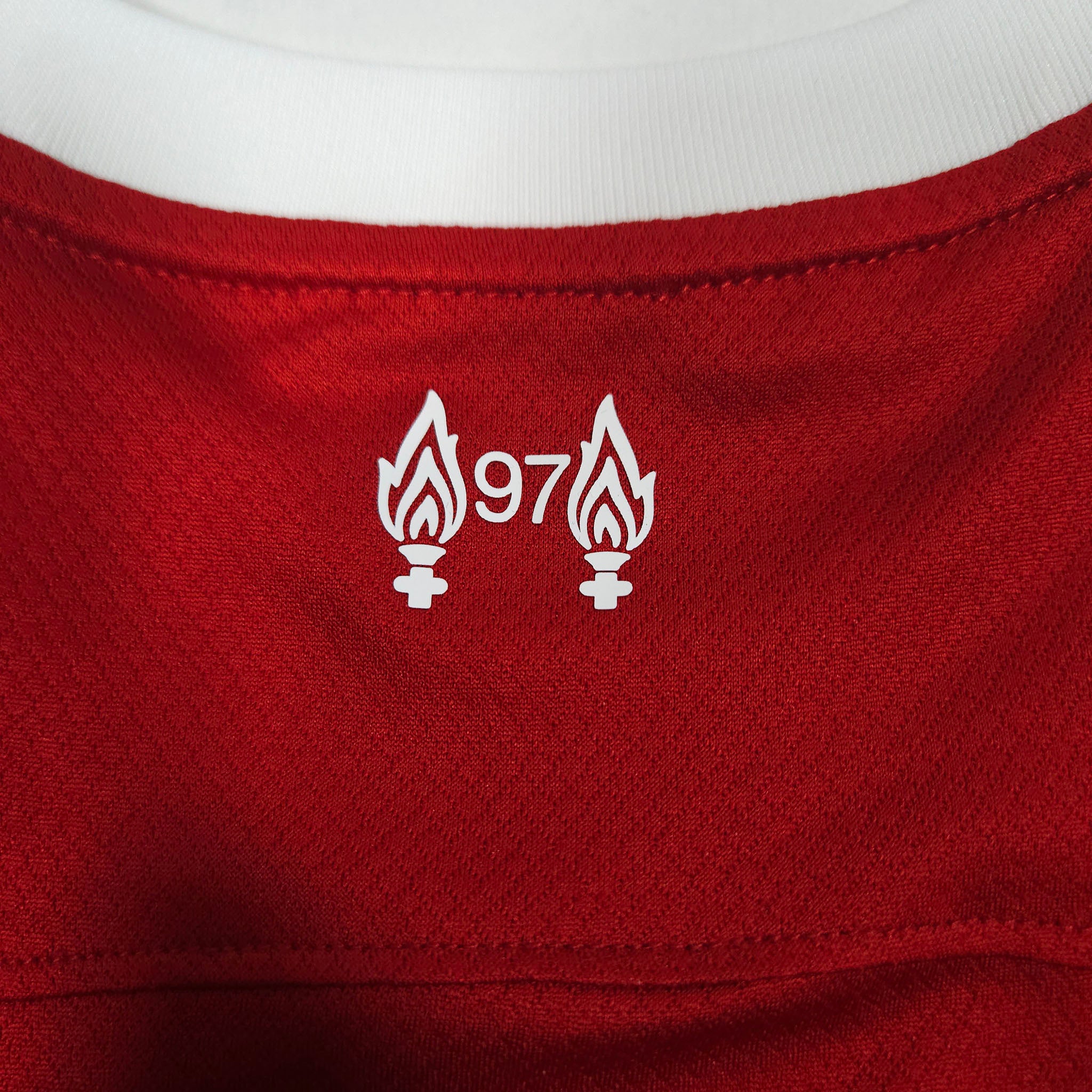 Liverpool Home Shirt 2023-24 – Alexander-Arnold #66 detailed view 11