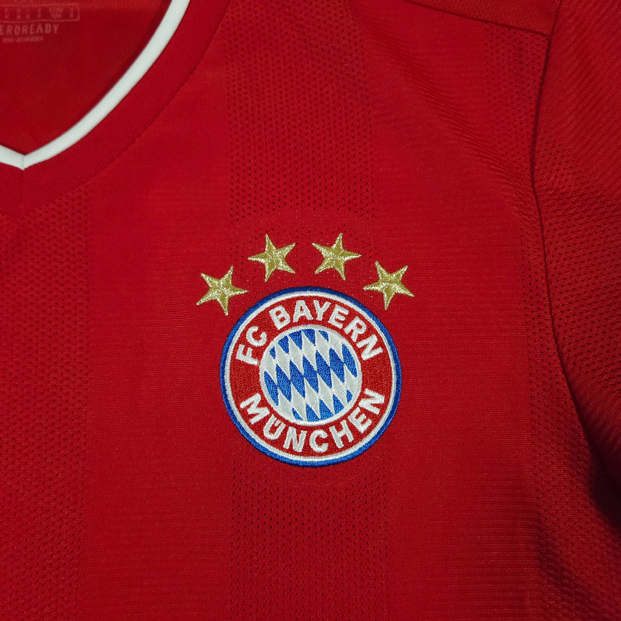 Bayern Munich Home Shirt 2020-21 – Sané #10 detailed view 2