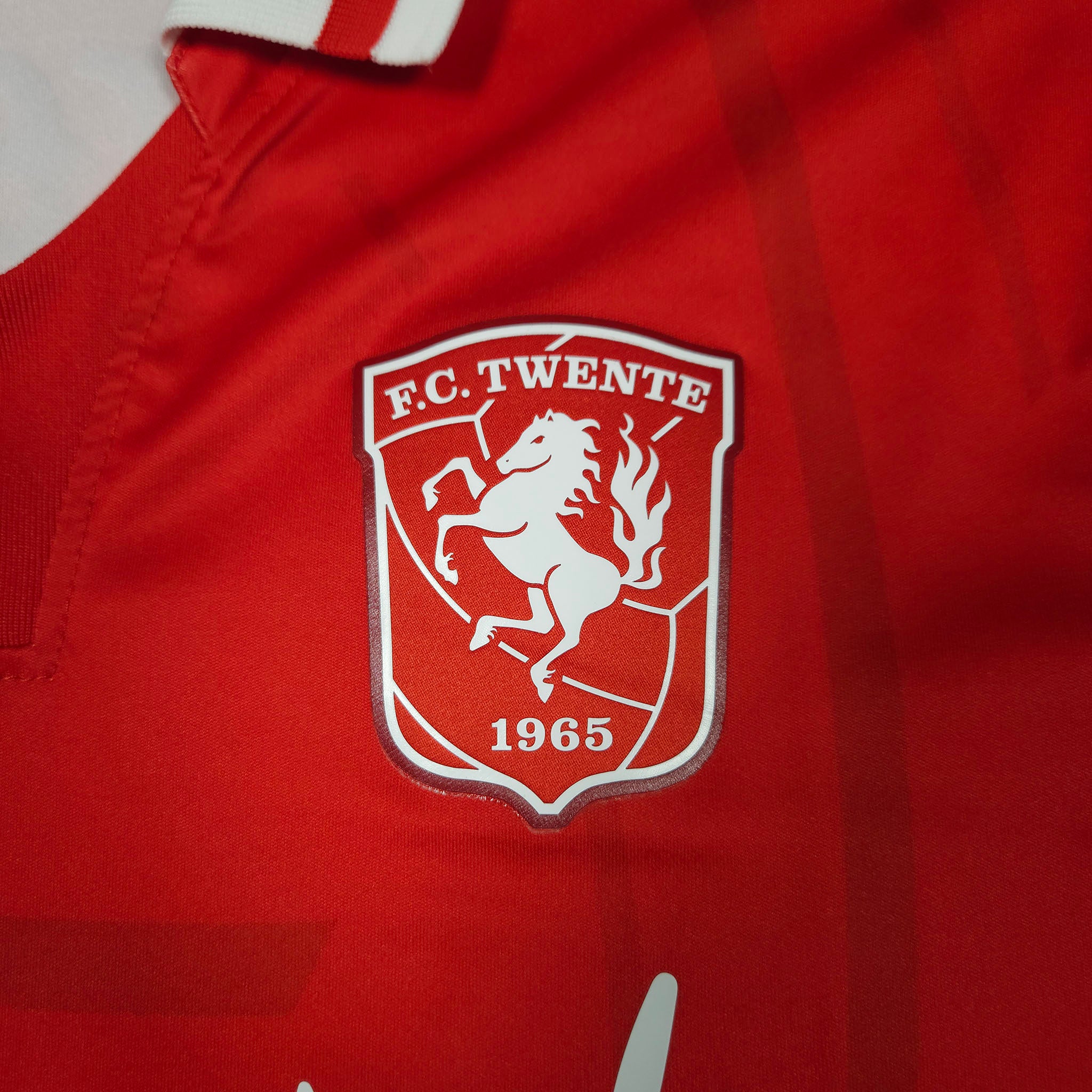 FC Twente Home Shirt 2021-22 detailed view 4
