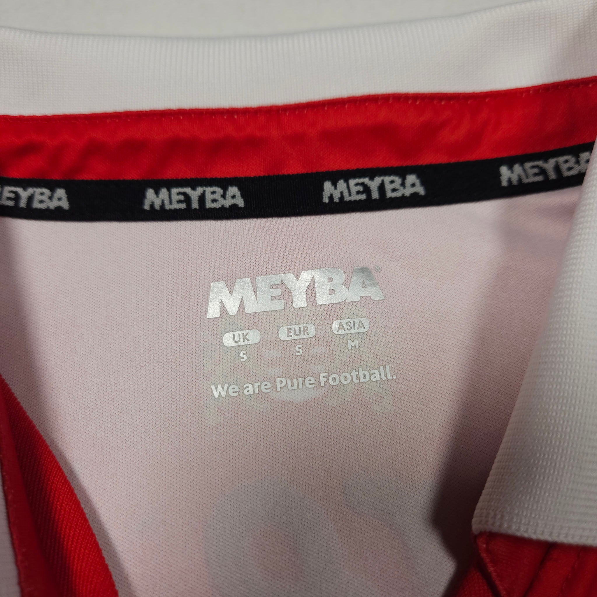 FC Twente Home Shirt 2021-22 detailed view 6