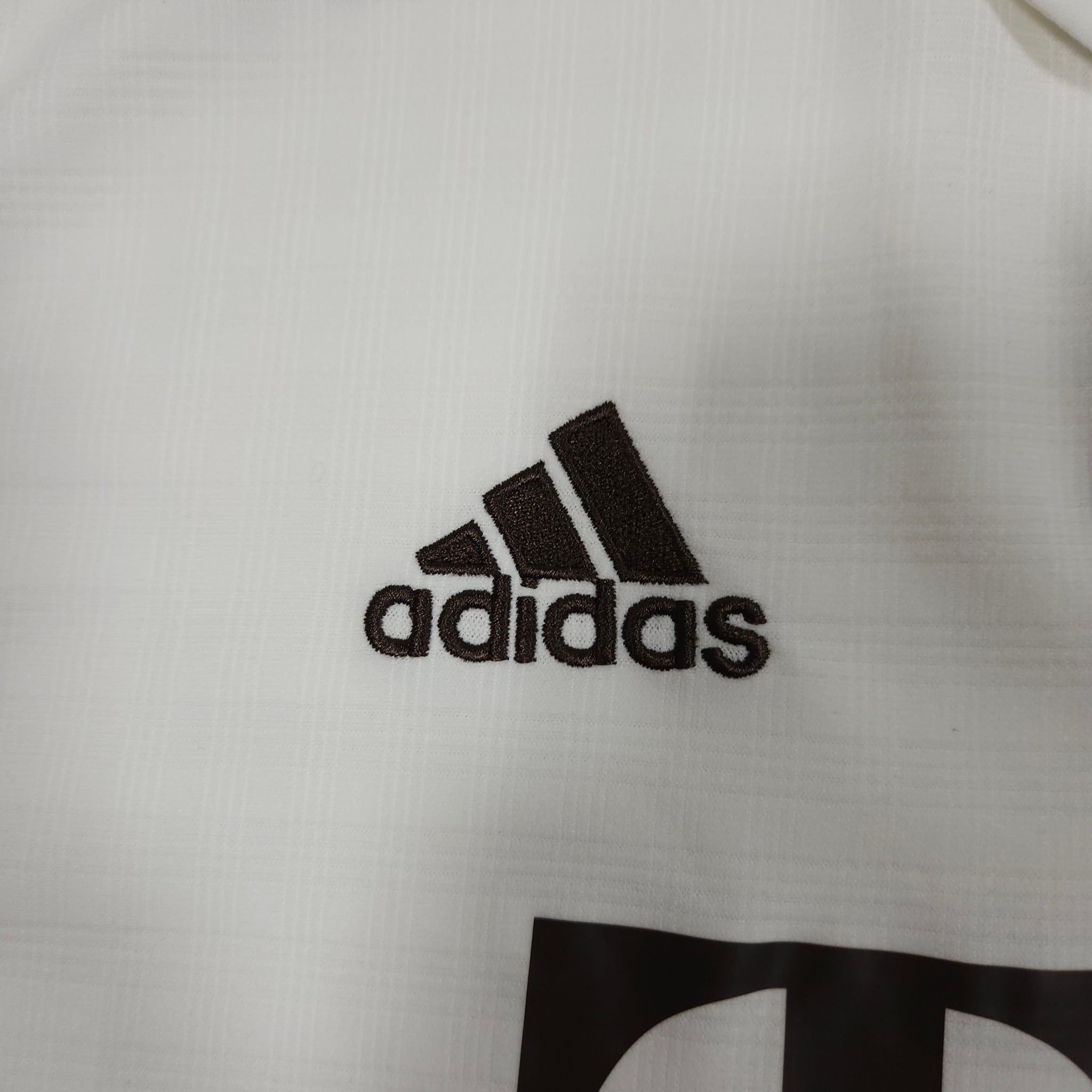 Bayern Munich Away Shirt 2013-14 detailed view 4