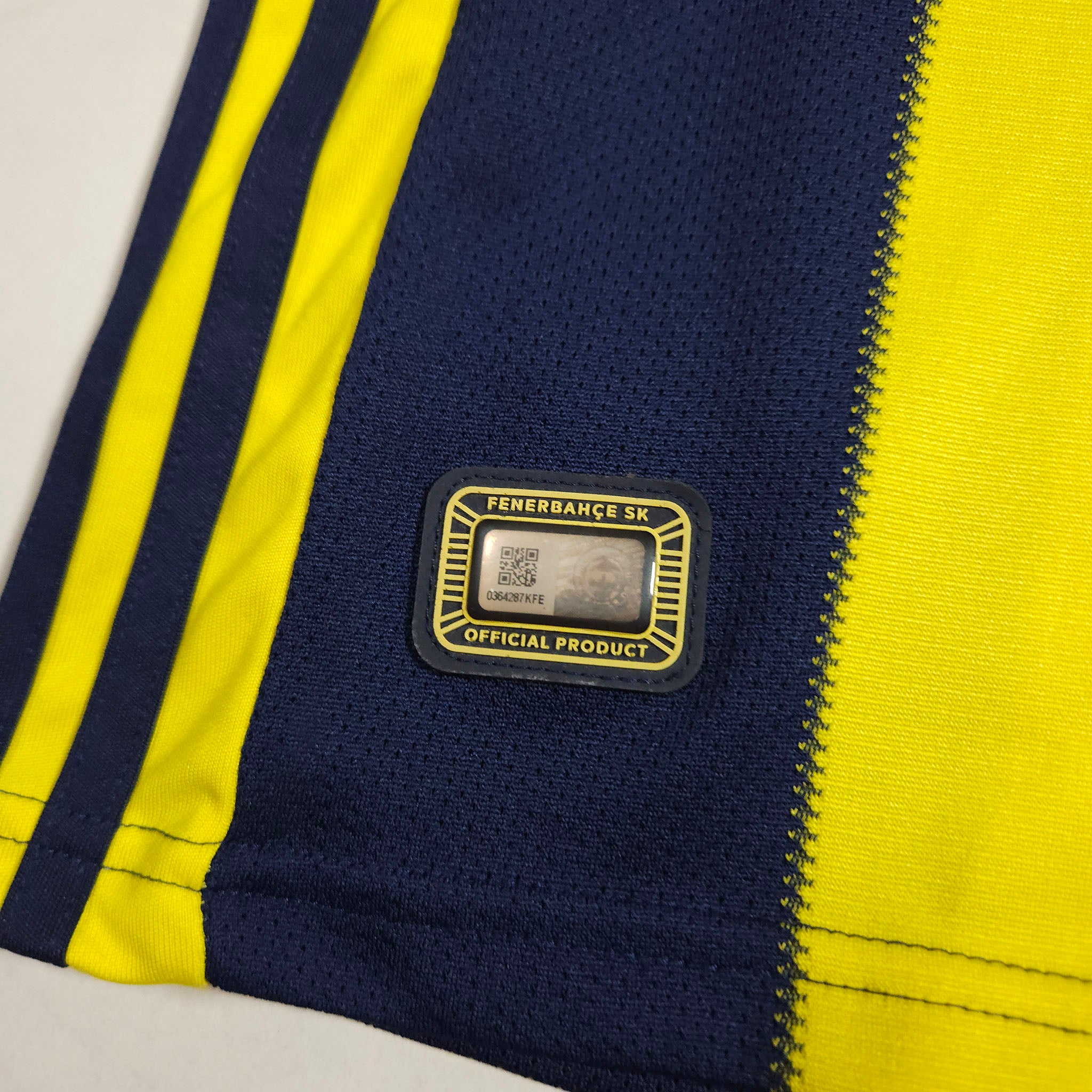 Fenerbahce Home Shirt 2018-19 detailed view 4