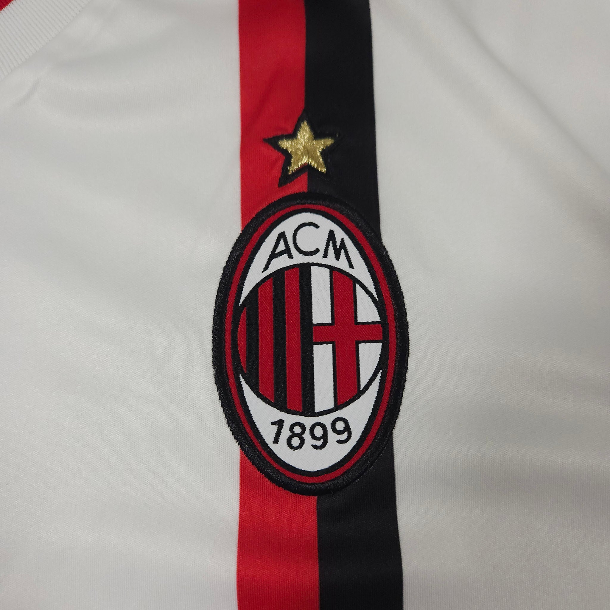 AC Milan Away Shirt 2011-12 detailed view 2