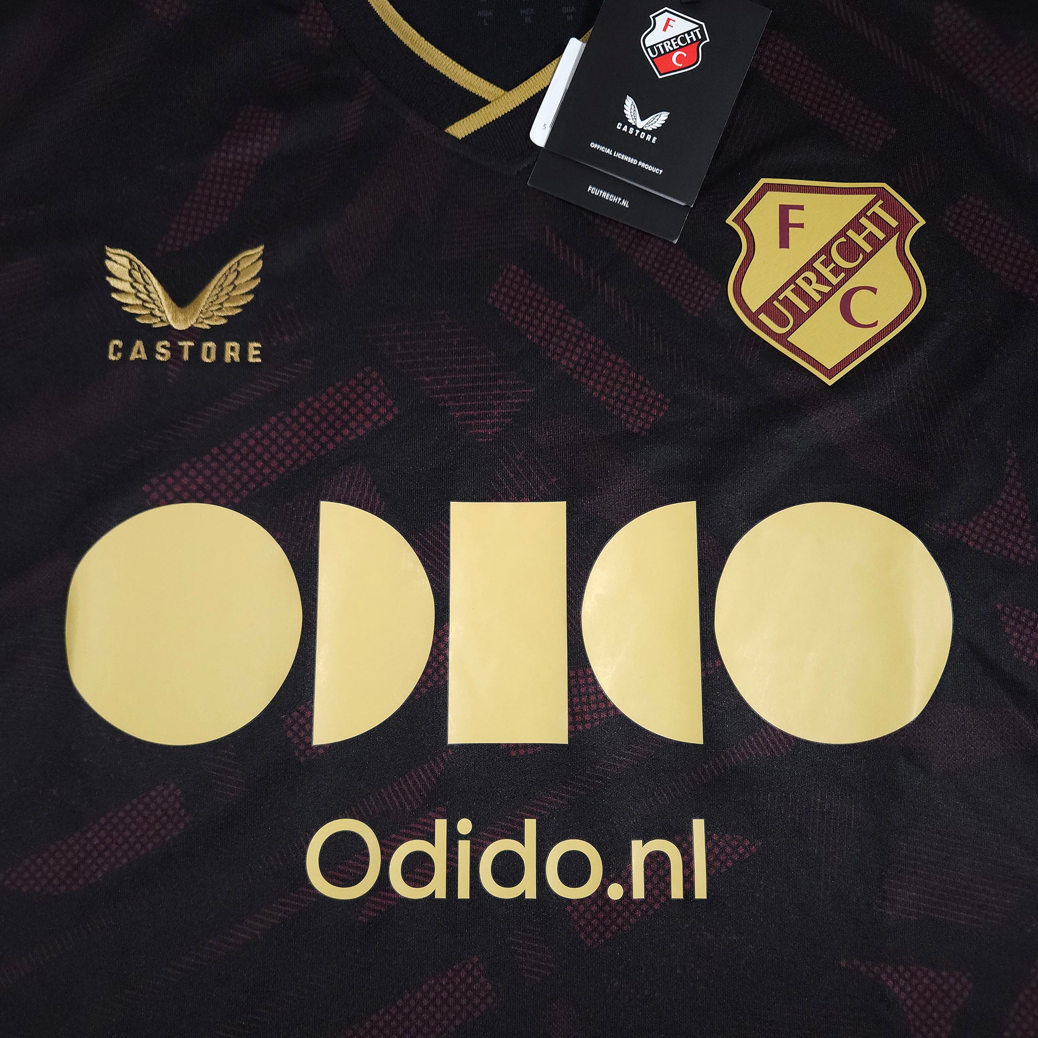 FC Utrecht Away Shirt 2023-24 detailed view 1
