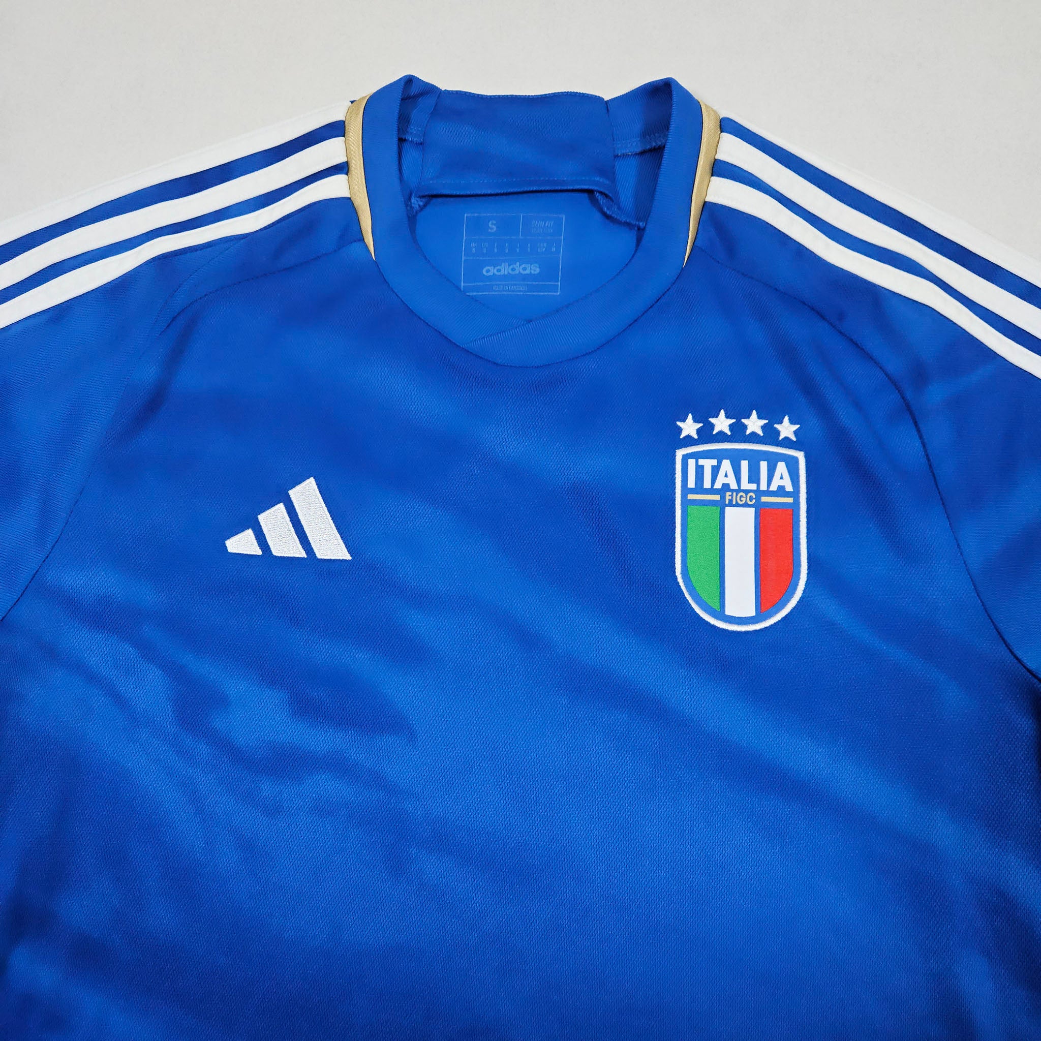 Italy Home Shirt 2023 detailed view 1