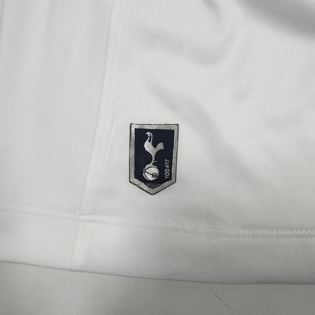 Tottenham Home Shirt 2015-16 – Kane #10 detailed view 6