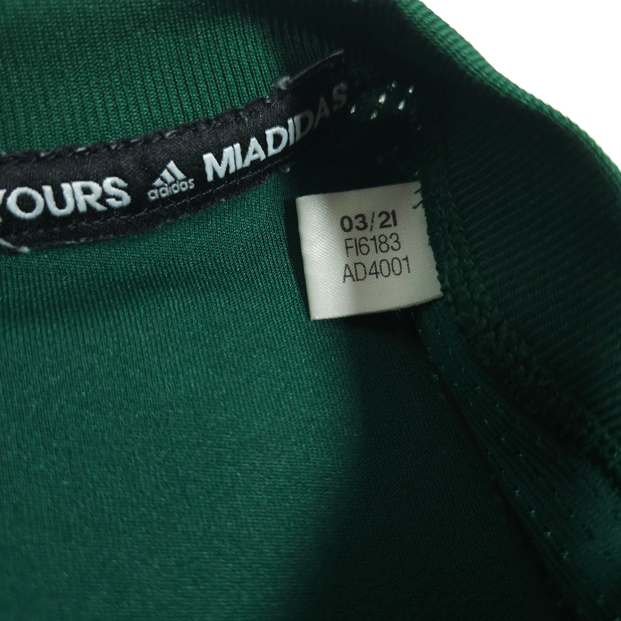 Feyenoord Third Shirt 2021-22 – Linssen #11 detailed view 10