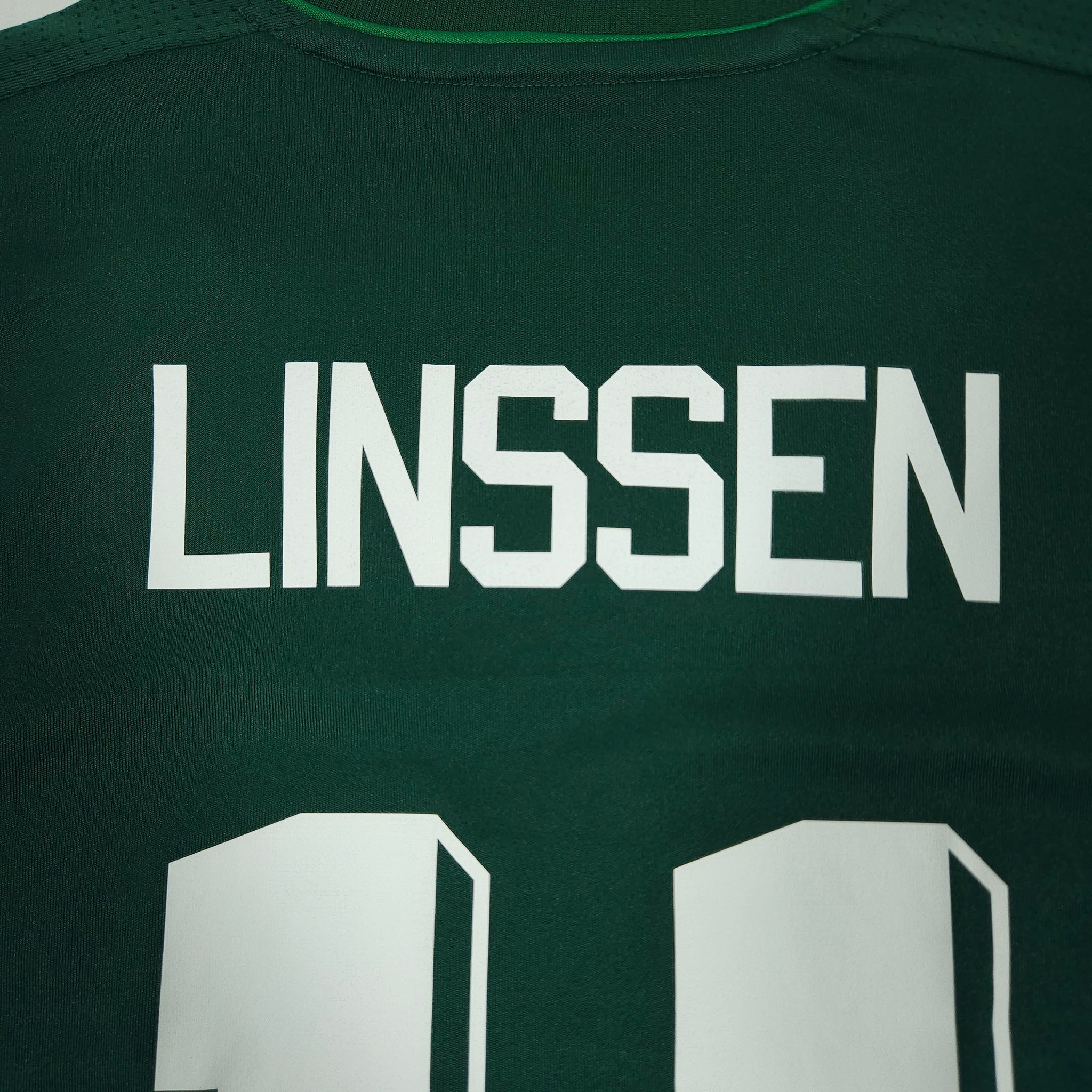 Feyenoord Third Shirt 2021-22 – Linssen #11 detailed view 7