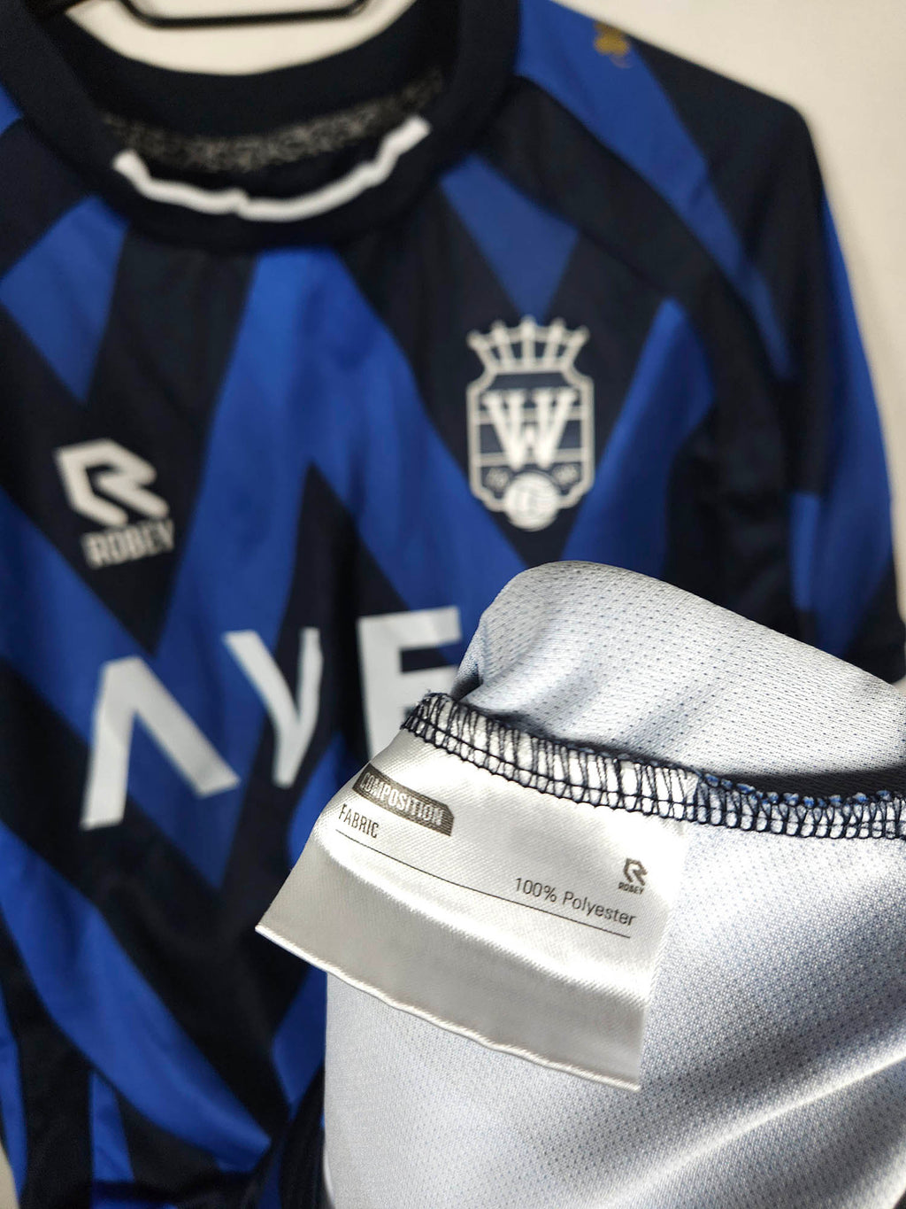 2023-24 Willem II Third Shirt Verreth #6