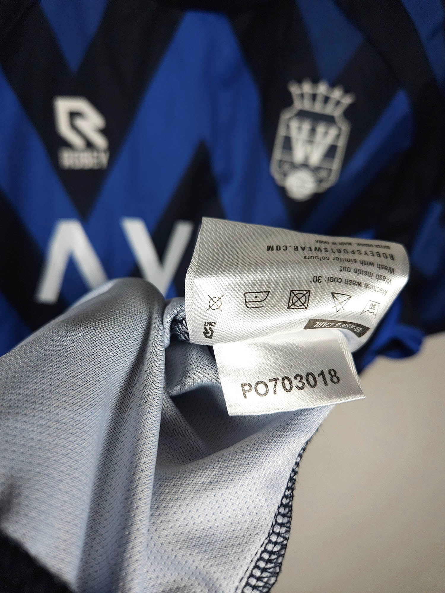 2023-24 Willem II Third Shirt Verreth #6