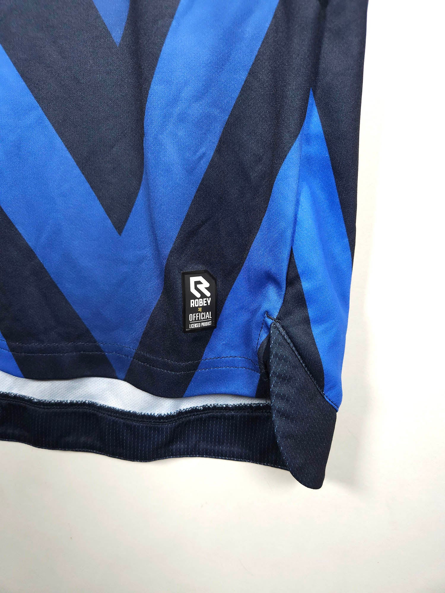 2023-24 Willem II Third Shirt Verreth #6