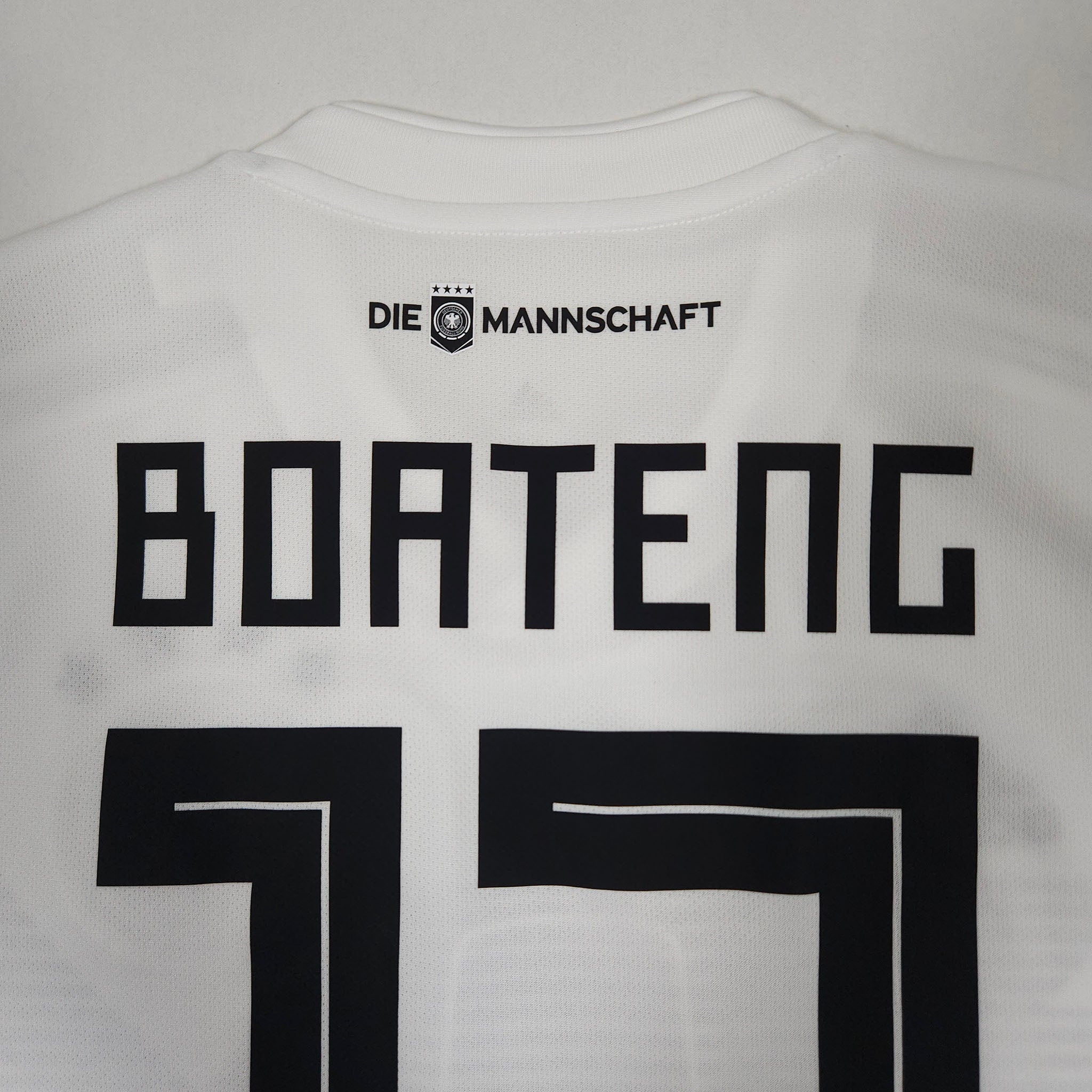 Germany Home Shirt 2018-19 – Boateng #17 detailed view 8