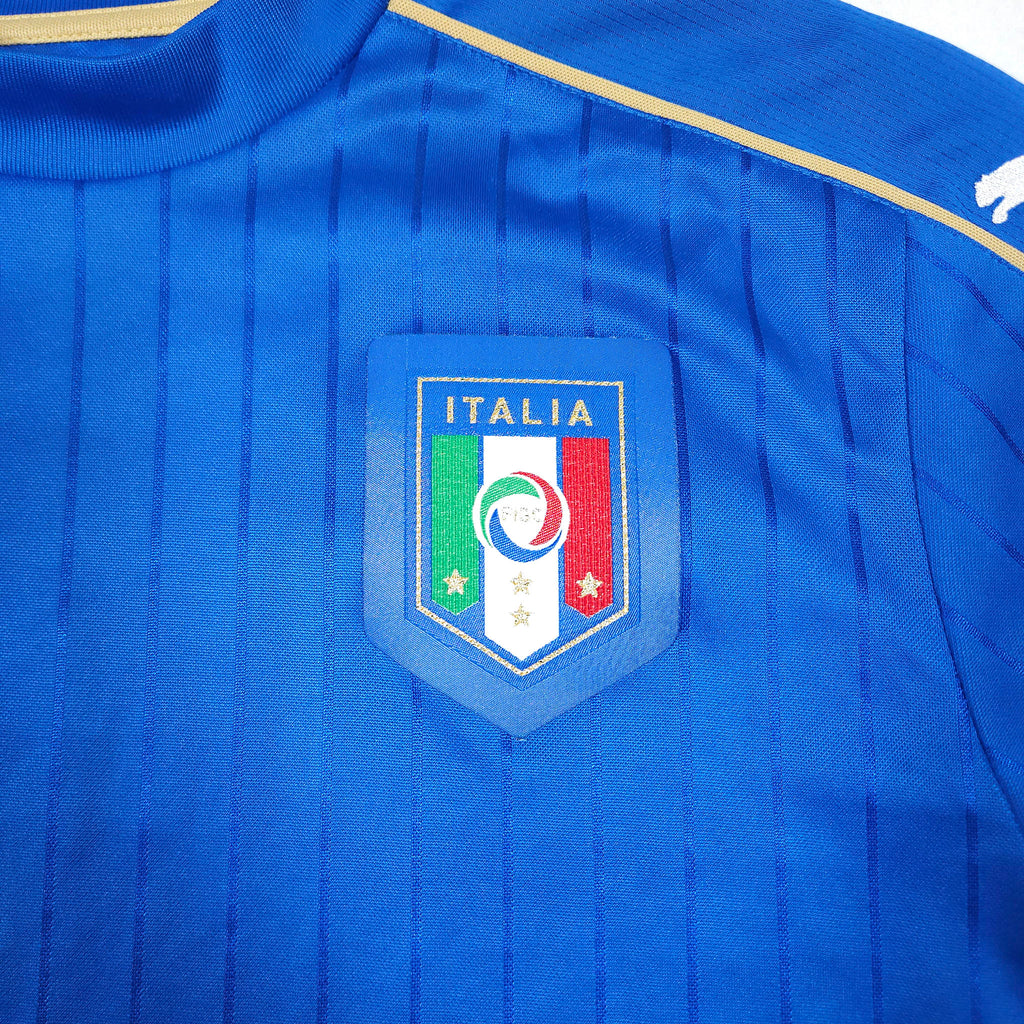 Italy Home Shirt 2016-17 detailed view 1