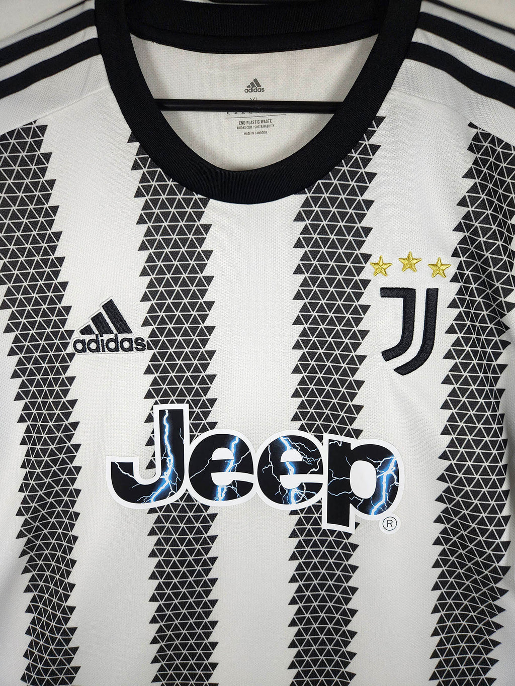 2022-23 Juventus Home Shirt