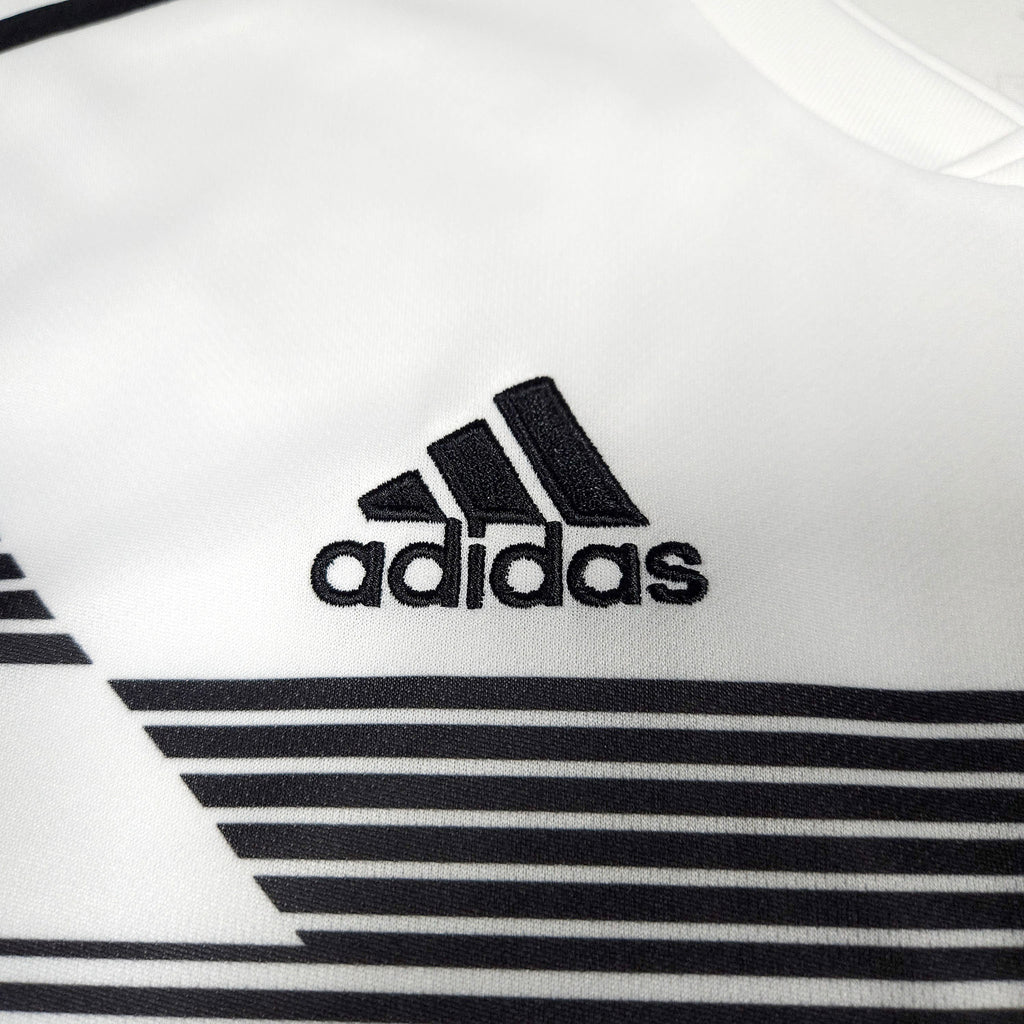 Germany Home Shirt 2018-19 detailed view 3