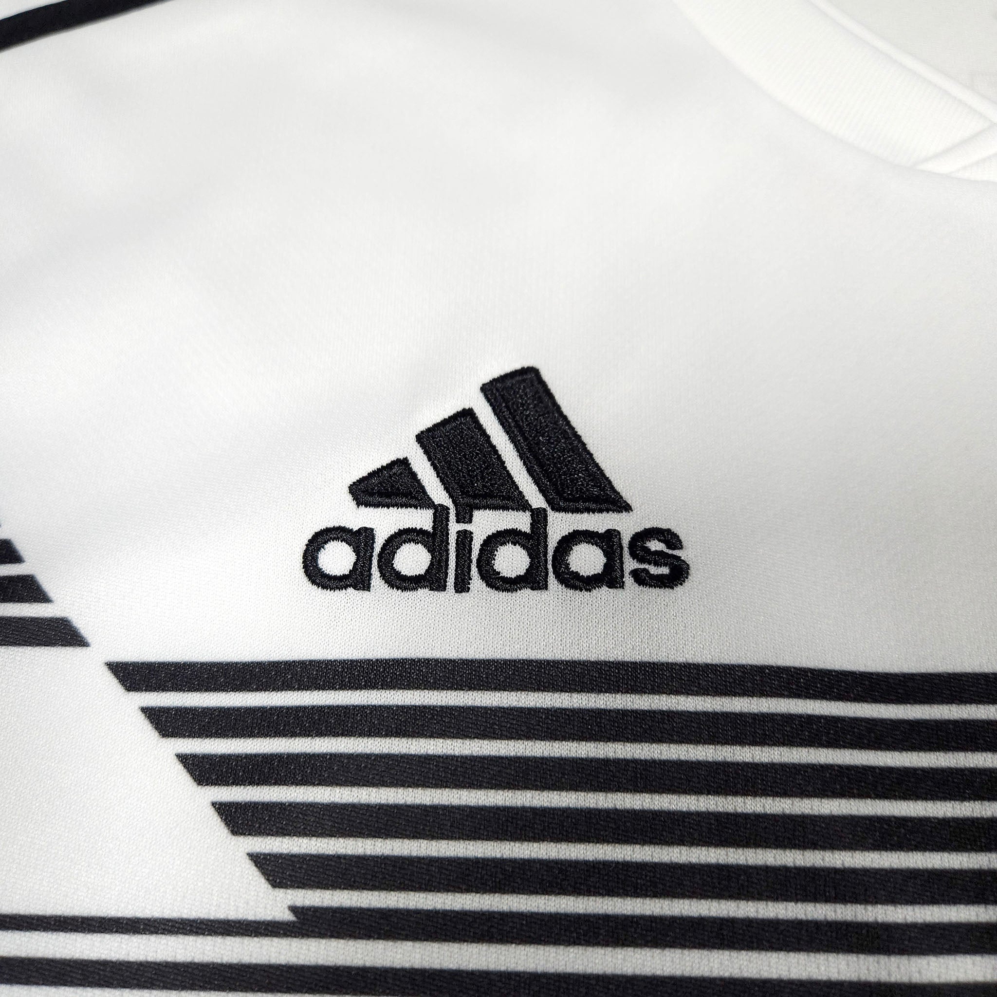 Germany Home Shirt 2018-19 detailed view 3