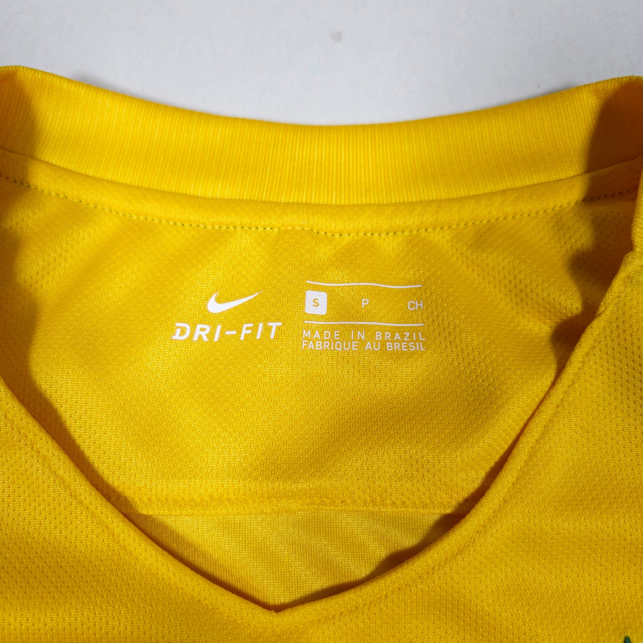 Brazil Home Shirt 2016-17 detailed view 6