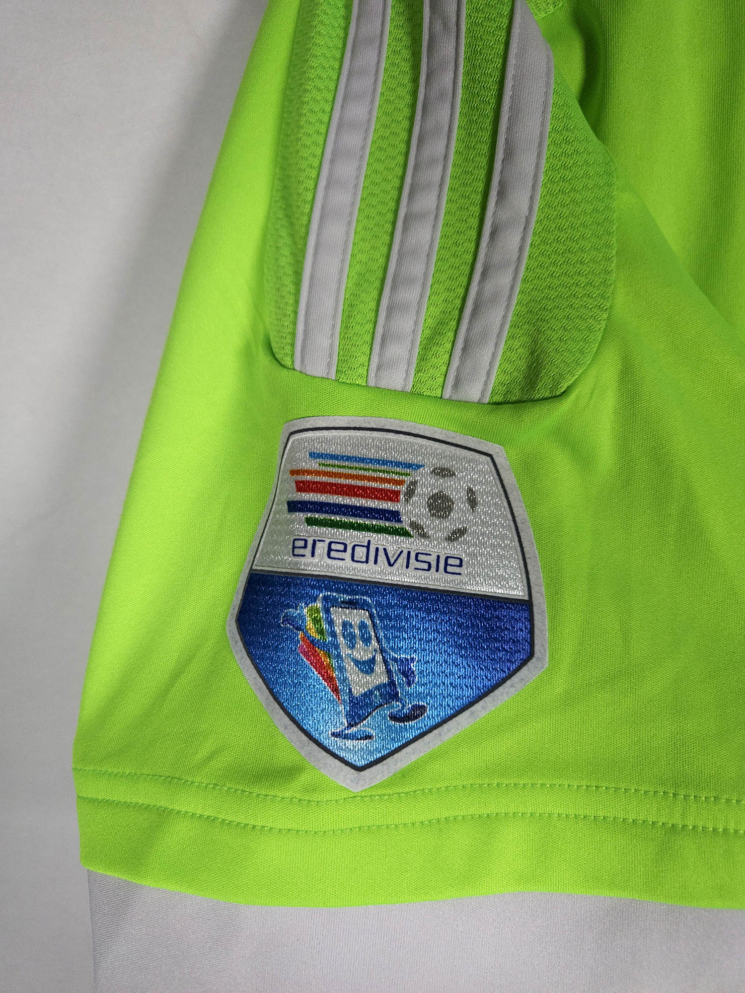 2015-16 Ajax Away Shirt