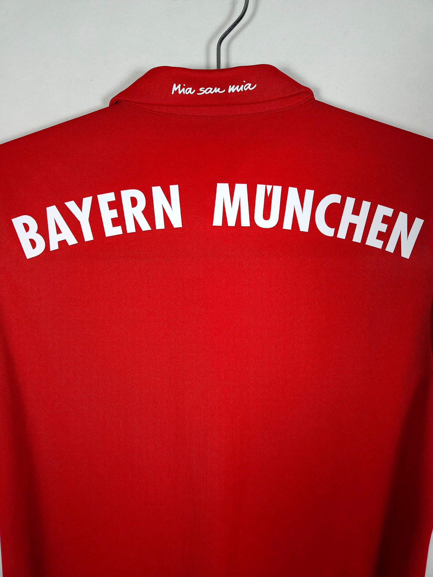 2016-17 Bayern Munich Home Shirt