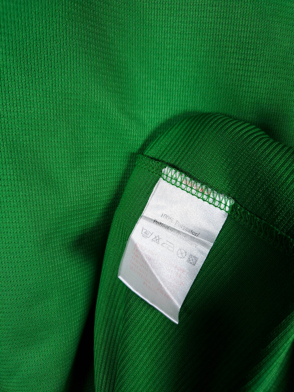 2005-06 Ireland Training Shirt