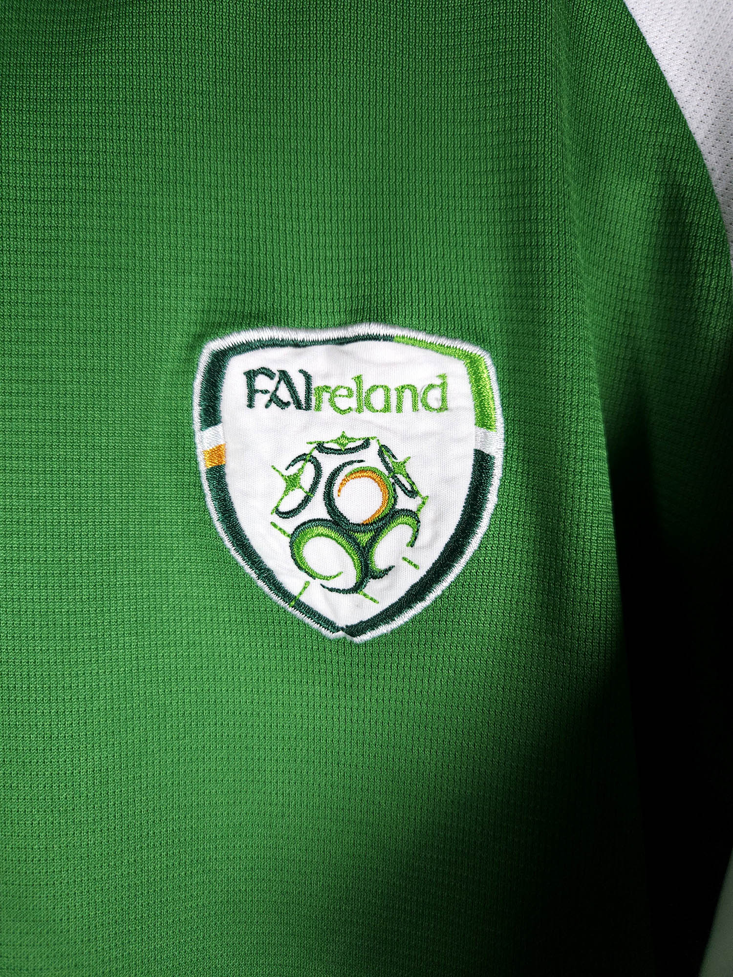 2005-06 Ireland Training Shirt