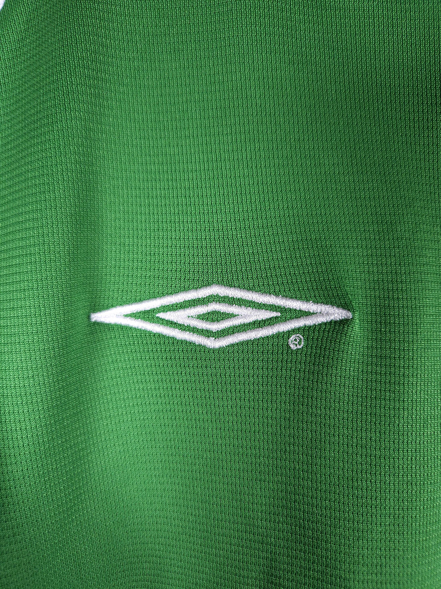 2005-06 Ireland Training Shirt