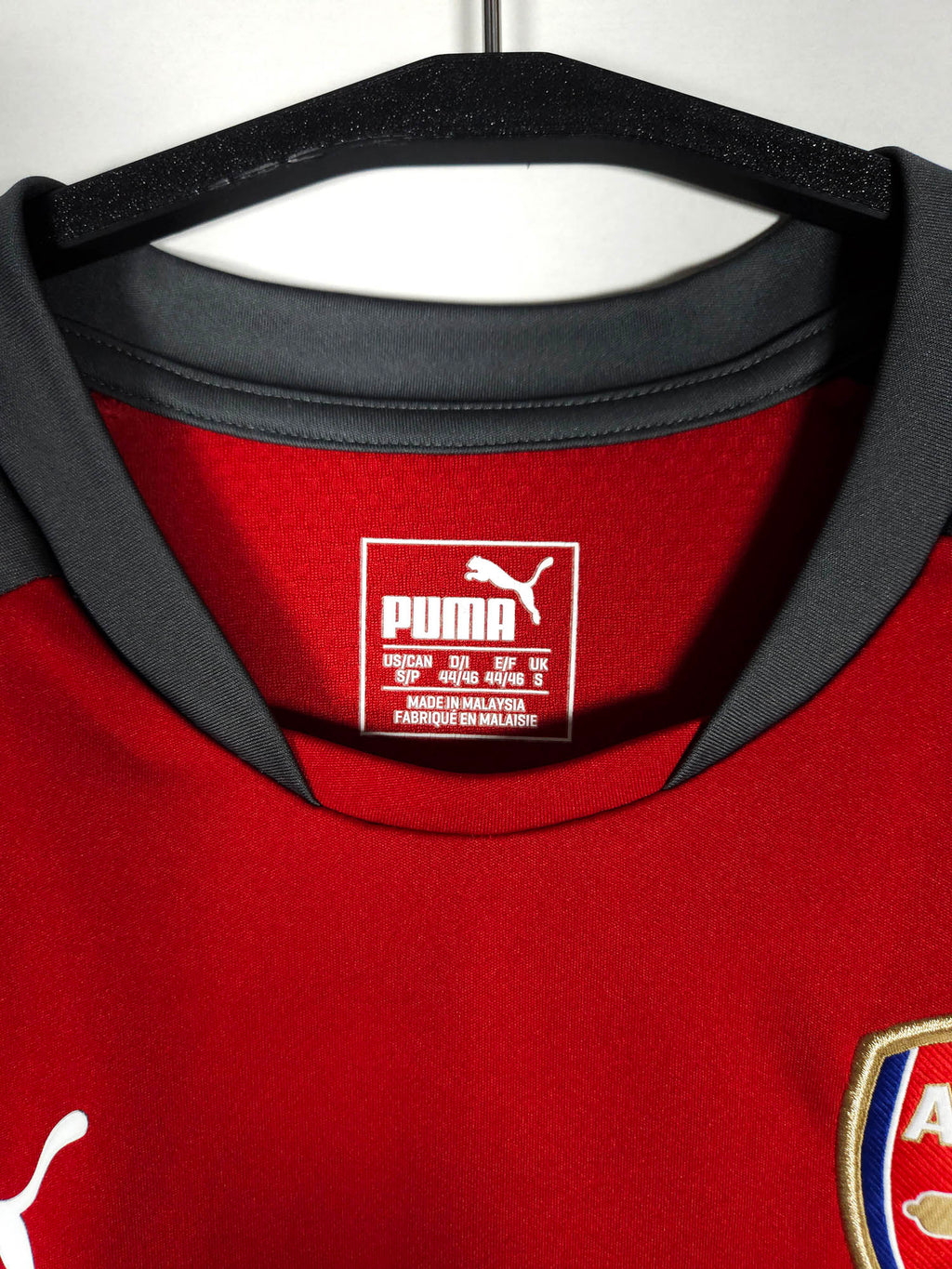 2017-18 Arsenal Training Shirt