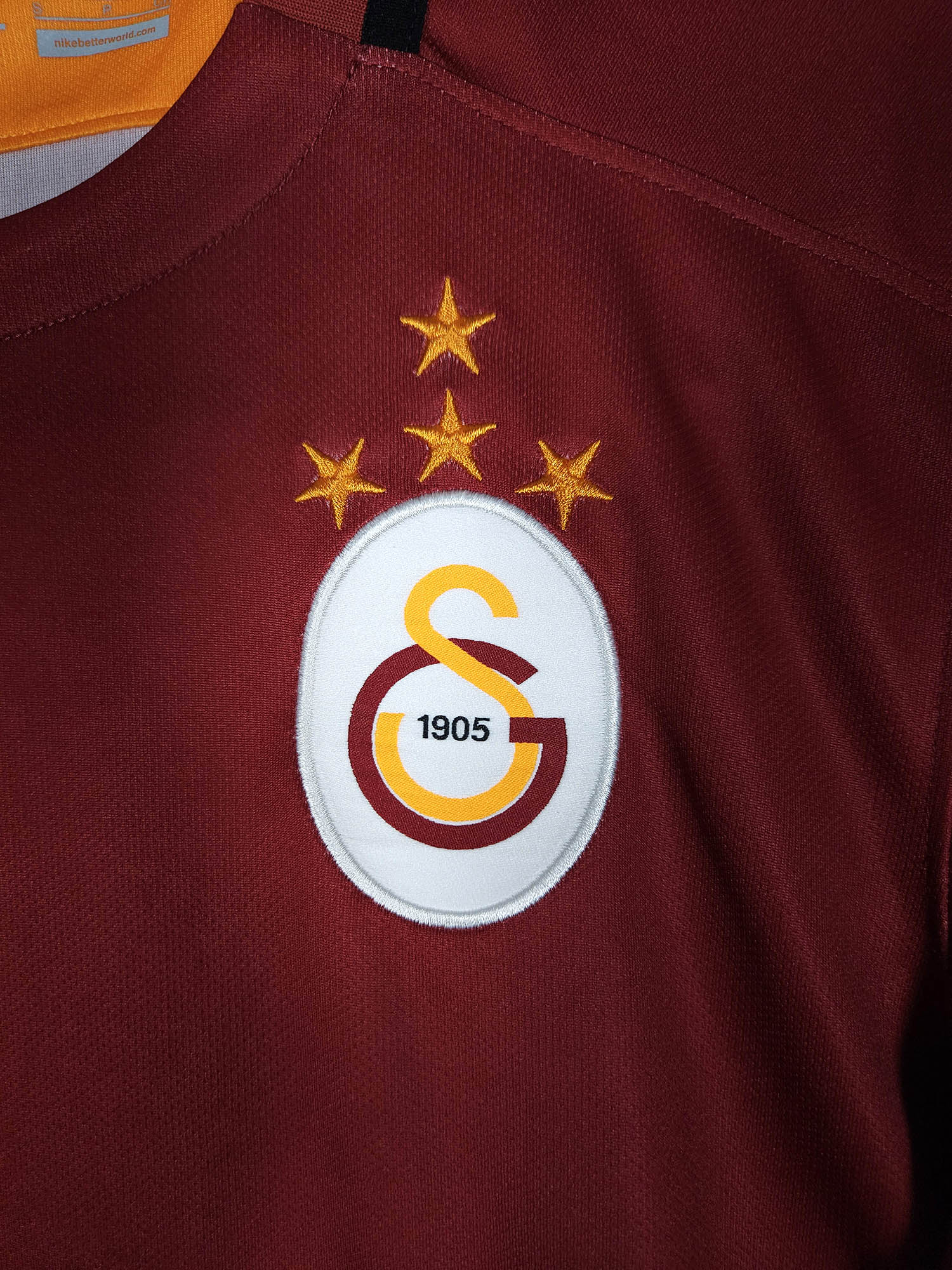 2015-16 Galatasaray Home Shirt