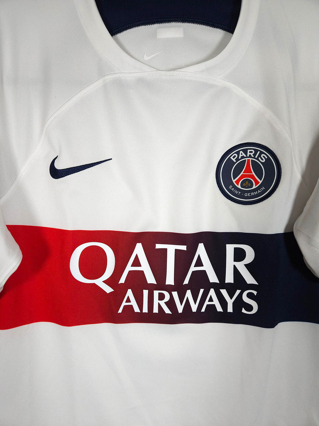 2023-24 Paris Saint-Germain Away Shirt