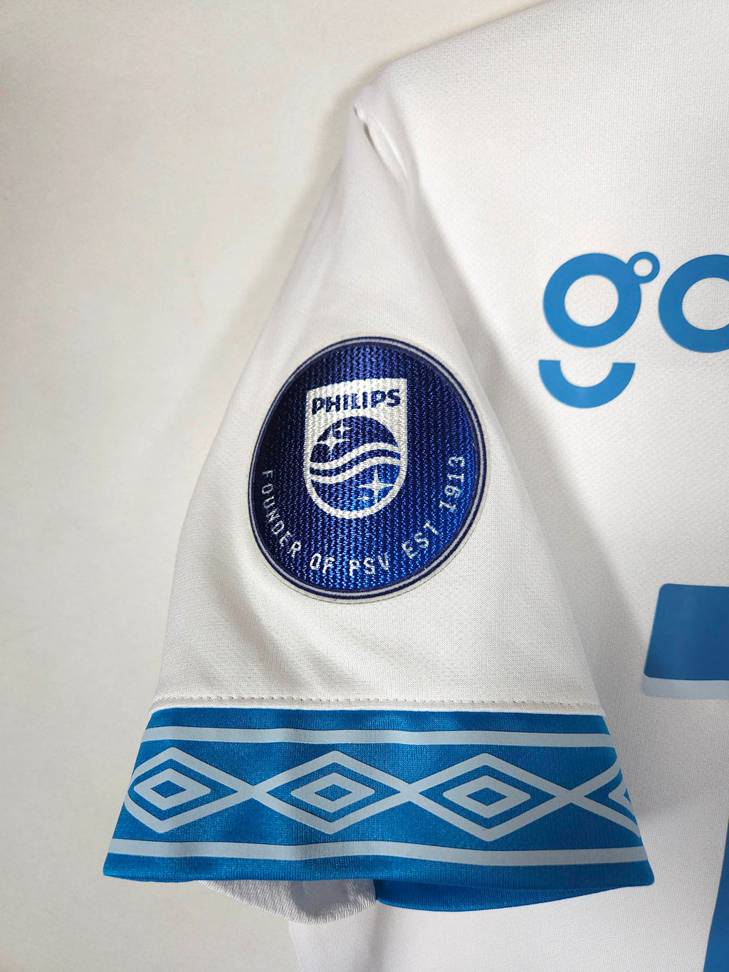 2018-19 PSV Away Shirt Bergwijn #17